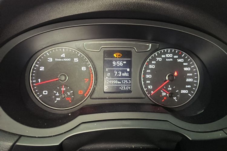 Audi Q3 2016 #16 Audi Q3 2016 car image #16