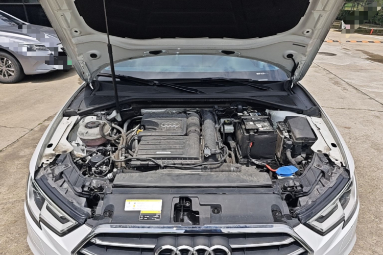 Audi A3 2020 car image #22