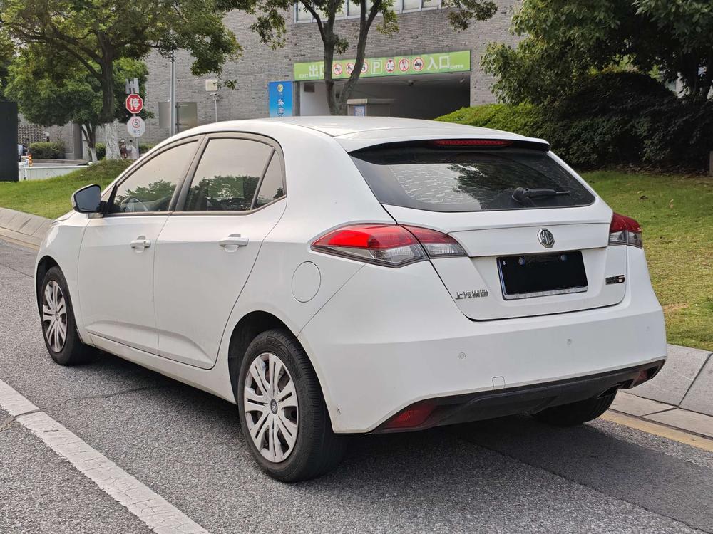 MG 5 2014 car image #5