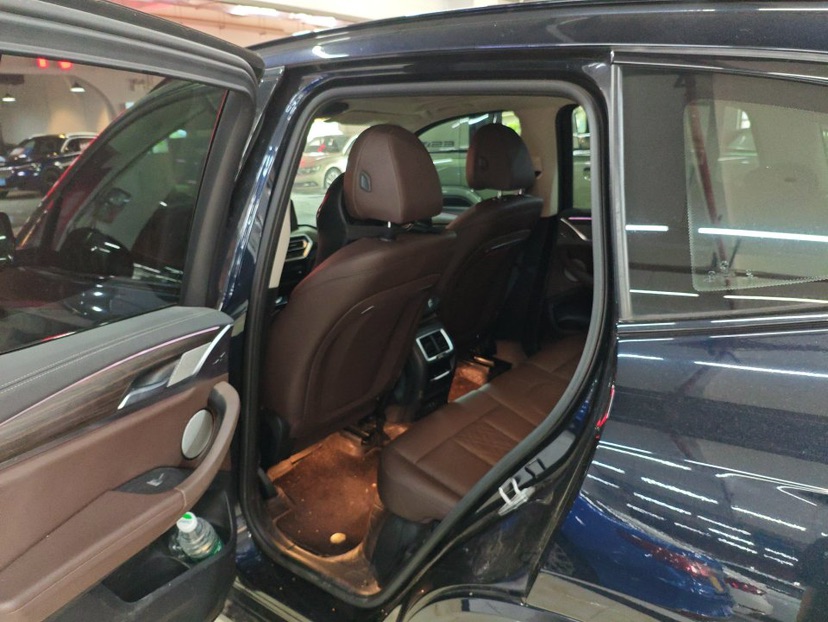 BMW X3 2024 car image #6