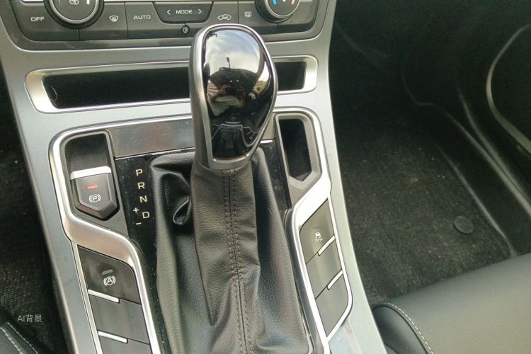 GEELY Emgrand 2020 car image #16