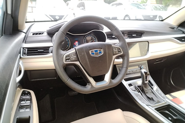 GEELY Emgrand 2019 #10 GEELY Emgrand 2019 car image #10