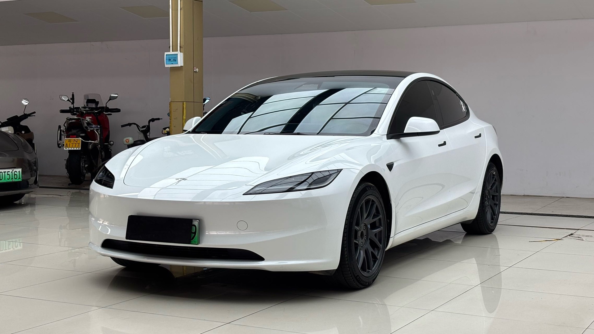 2024 2024 car image