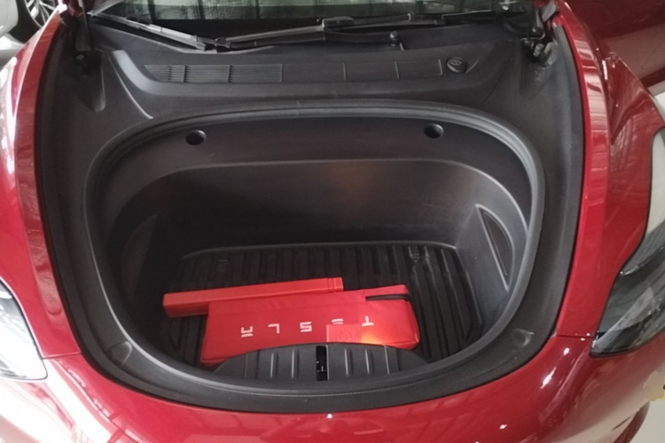 Tesla Model 3 2022 car image #20