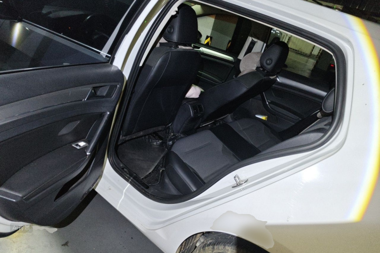 Volkswagen Golf 2018 #19 Volkswagen Golf 2018 car image #19