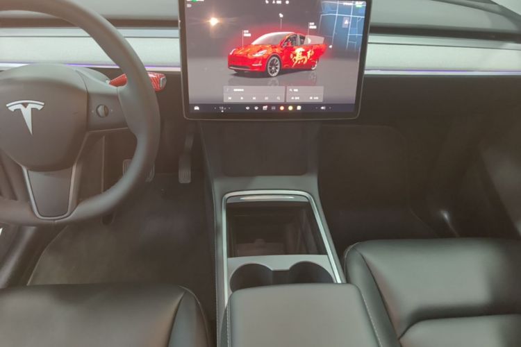 Tesla Model Y 2024 #13 Tesla Model Y 2024 car image #13