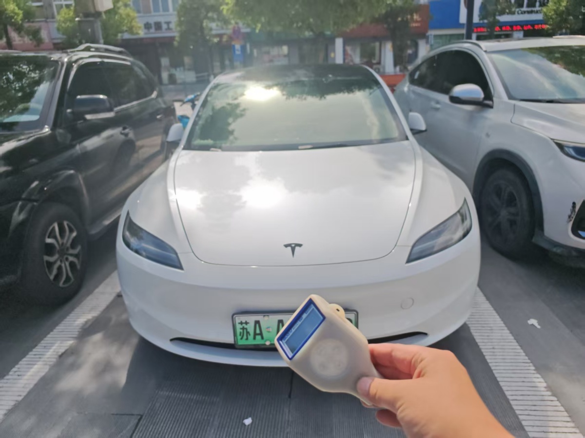 Tesla Model 3 2026 car image 