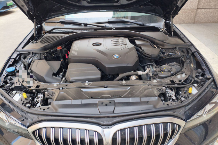 BMW 3 Series 2022 car image #22