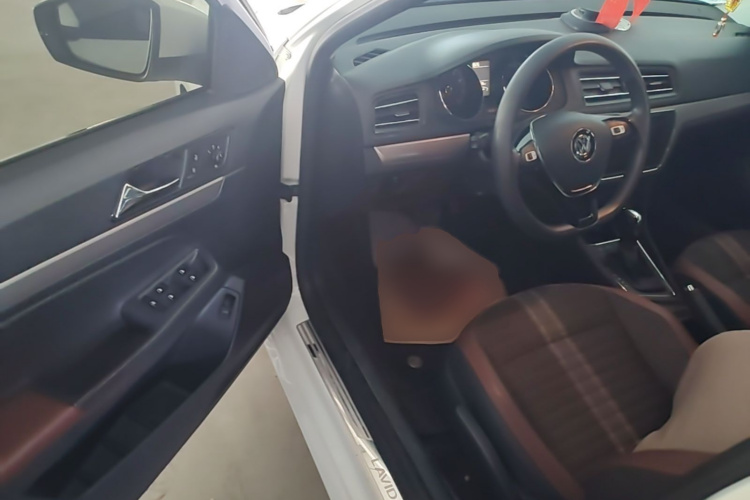 Volkswagen Lavida 2022 car image #16