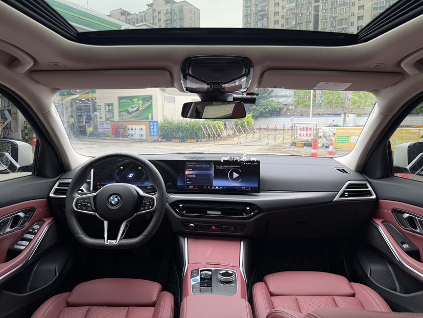 BMW i3 2025 image de voiture #7