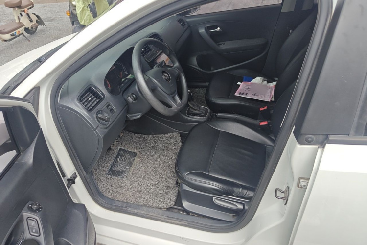 Volkswagen Polo 2018 #13 Volkswagen Polo 2018 car image #13
