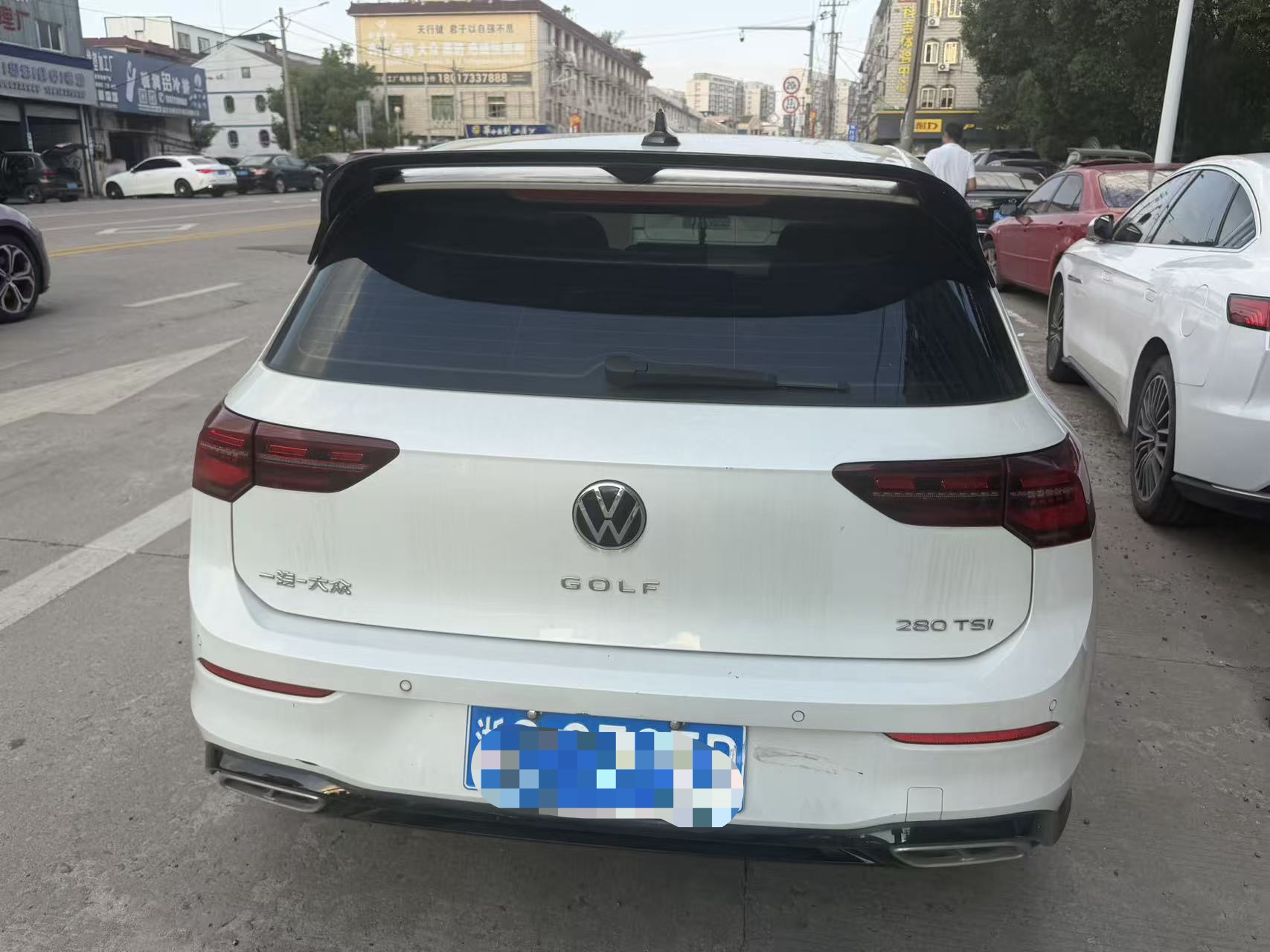 Volkswagen Golf 2022 car image #6