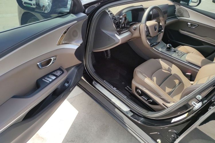 BYD Han 2022 car image #16