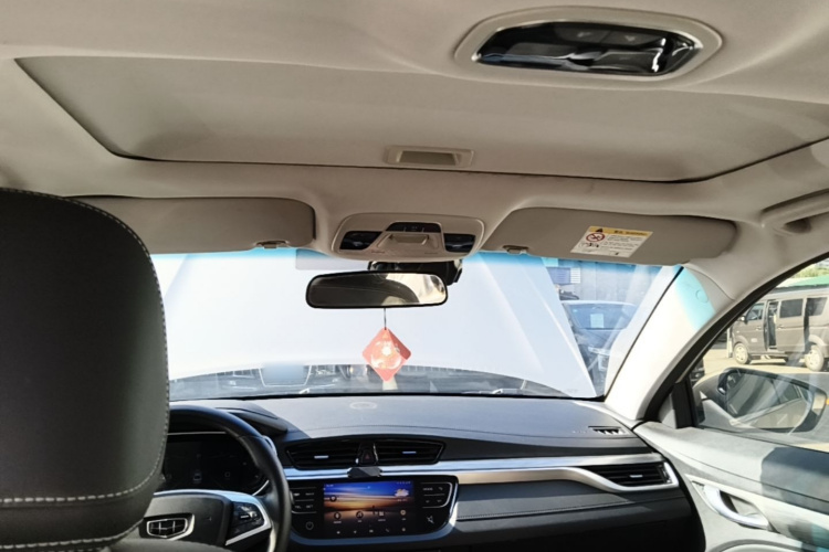 GEELY Emgrand 2019 #18 GEELY Emgrand 2019 car image #18