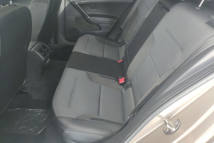 Volkswagen Golf 2020 imagen de coche #17