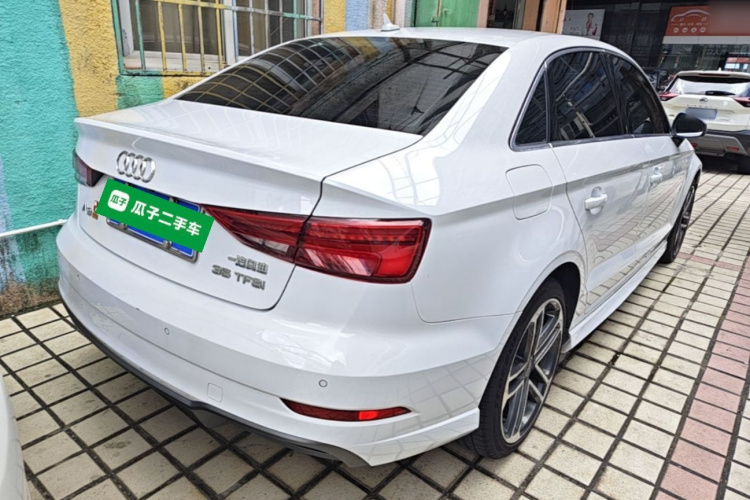 Audi A3 2018 immagine di auto #5