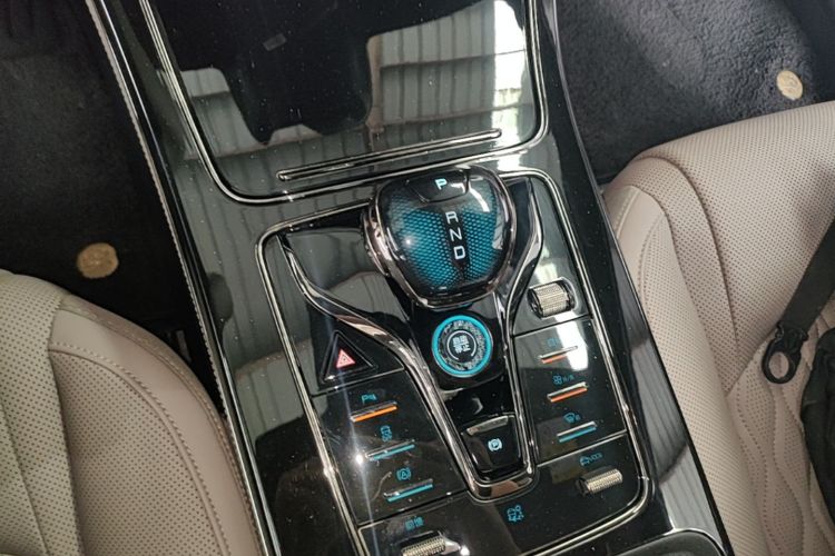 BYD Han 2024 #14 BYD Han 2024 immagine di auto #14