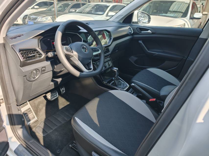 Volkswagen Tacqua 2021 #8 Volkswagen Tacqua 2021 صورة سيارة #8