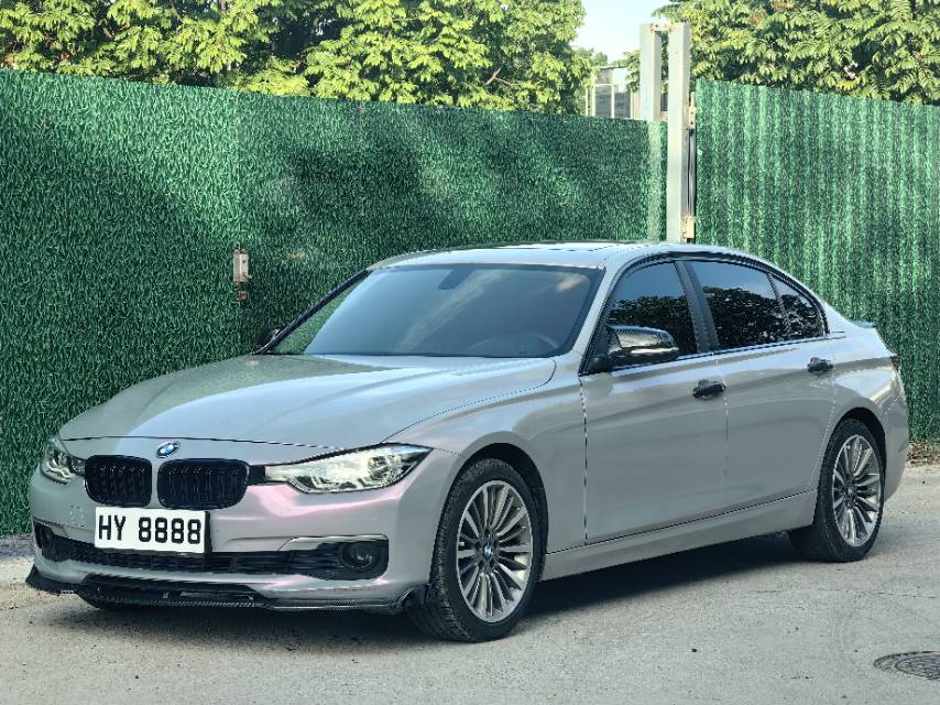BMW 3 Series 2019 BMW 3 Series 2019 car image