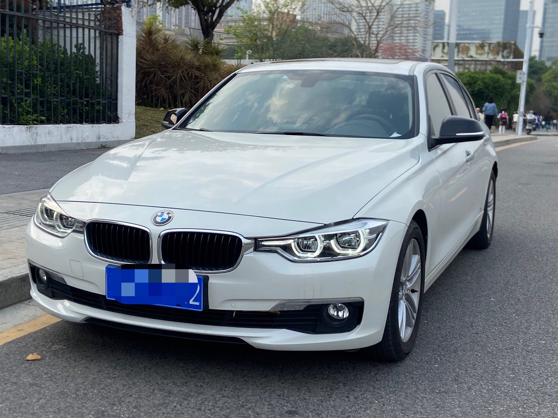 BMW 3 Series 2017 car image 