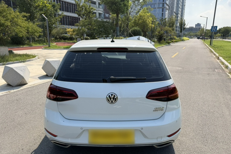 Volkswagen Golf 2020 #6 Volkswagen Golf 2020 car image #6