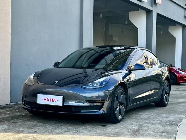 Tesla Model 3 2022 car image #27