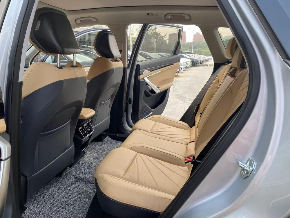 GEELY Boyue L 2024 car image #15