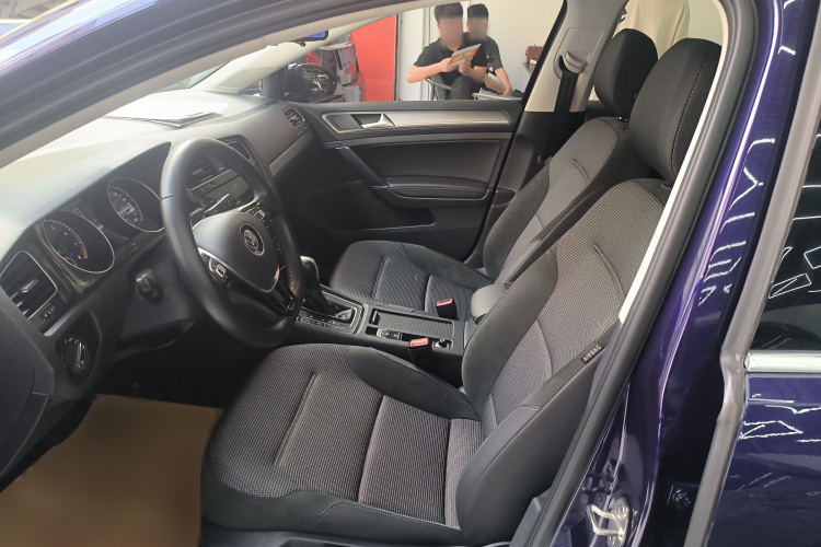 Volkswagen Golf 2020 immagine di auto #19