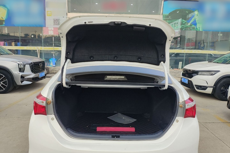 Toyota Corolla 2017 #19 Toyota Corolla 2017 car image #19