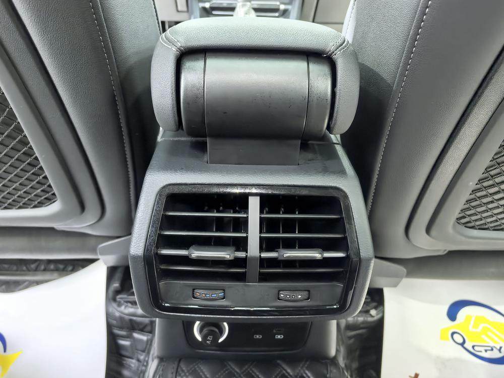 Audi Q3 Sportback 2022 #8 Audi Q3 Sportback 2022 car image #8