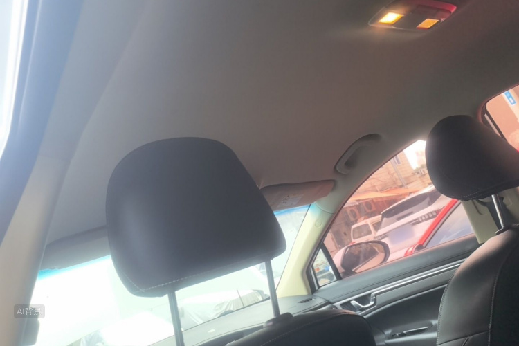 GEELY Emgrand GS 2018 car image #20