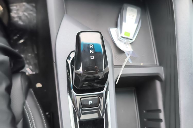 GEELY Binray 2026 #18 GEELY Binray 2026 car image #18