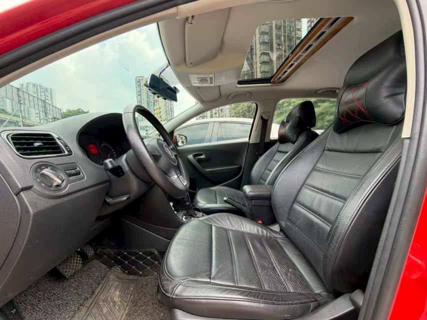 Volkswagen Polo 2011 #9 Volkswagen Polo 2011 car image #9