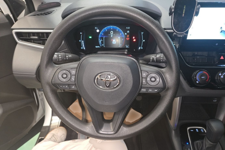 Toyota Corolla Cross 2024 #15 Toyota Corolla Cross 2024 صورة سيارة #15