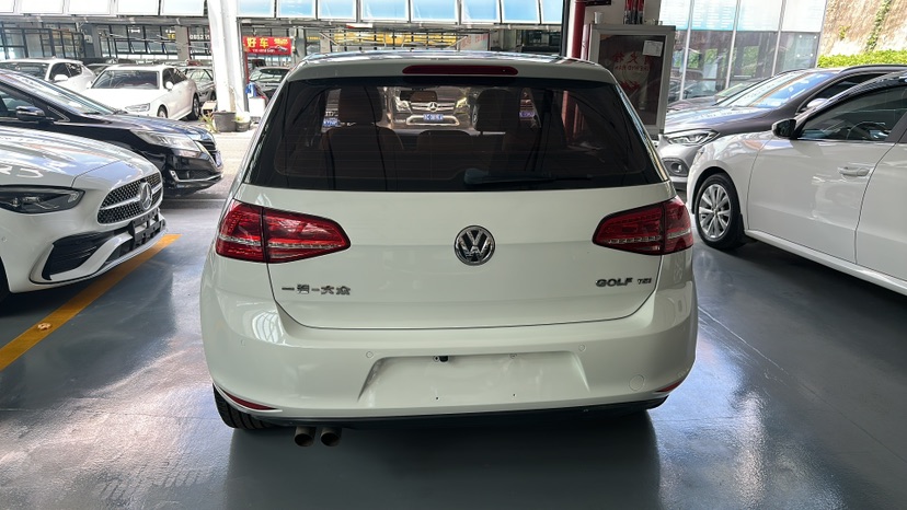 Volkswagen Golf 2015 car image #5