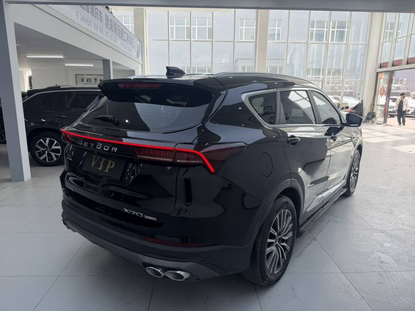 Jetour X70 PLUS 2023 car image #6