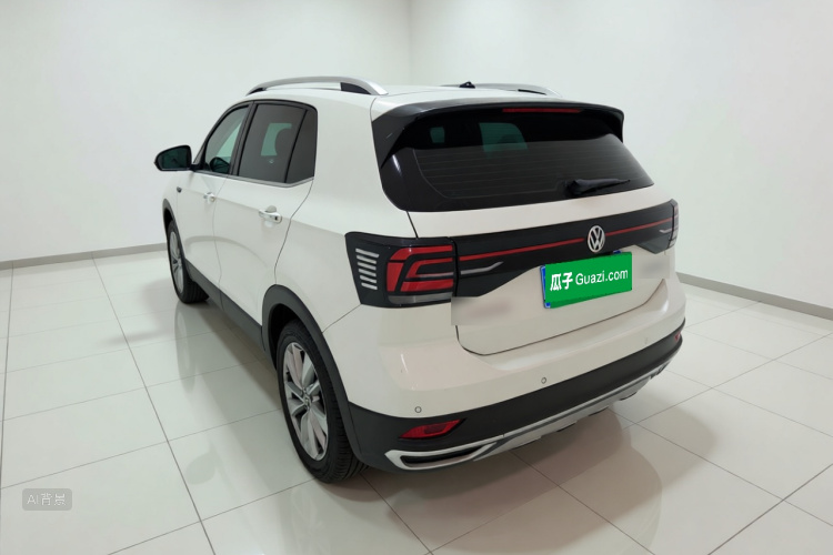 Volkswagen T-Cross 2020 #5 Volkswagen T-Cross 2020 car image #5
