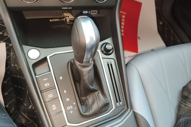 Volkswagen Lavida 2024 car image #14