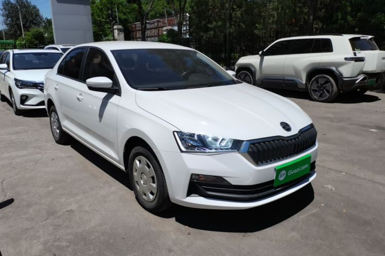 Skoda Rapid 2023 car image #4