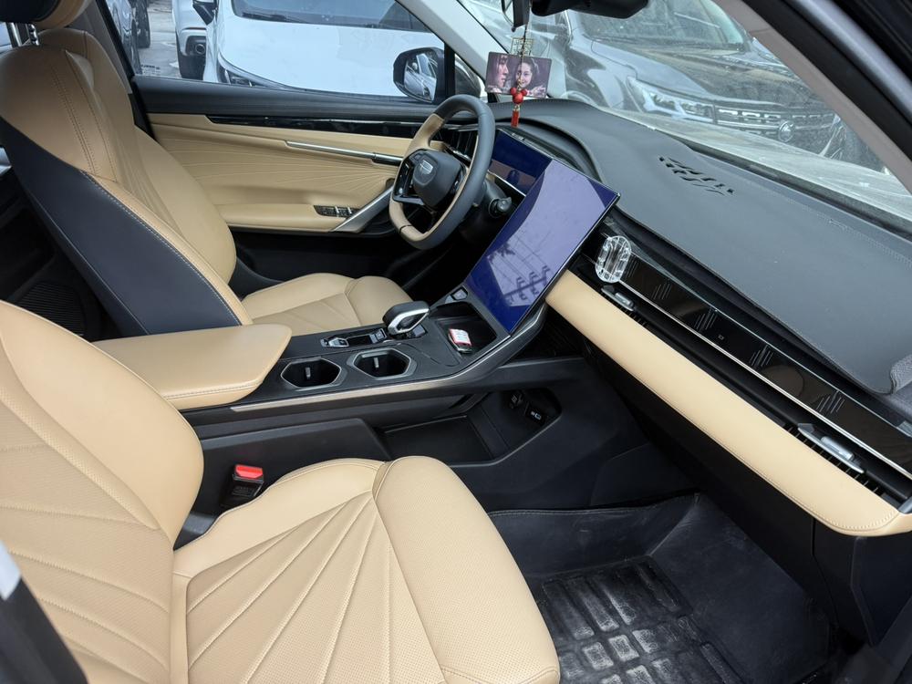 GEELY Boyue L 2023 صورة سيارة #9