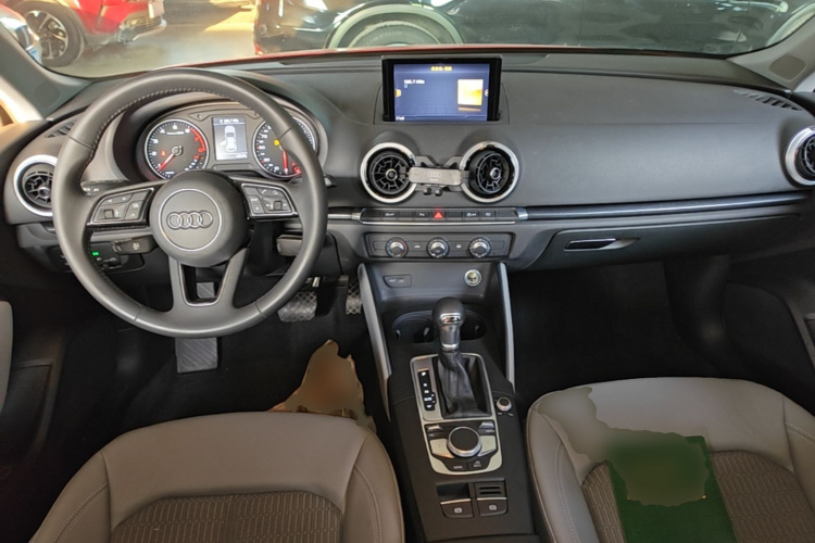 Audi A3 2020 immagine di auto #10