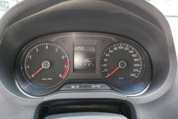 Volkswagen Polo 2015 #12 Volkswagen Polo 2015 car image #12