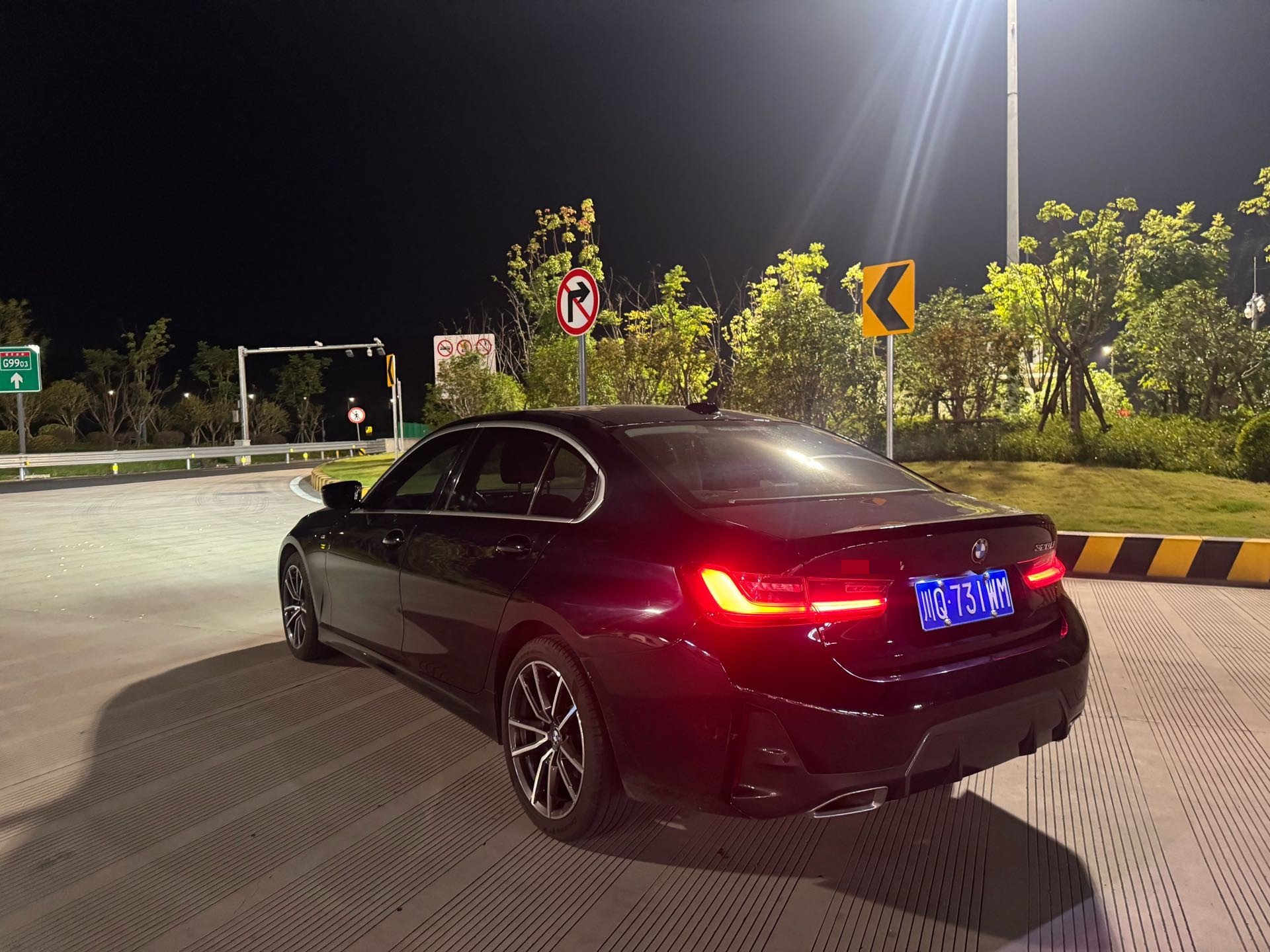 BMW 3 Series 2023 صورة سيارة #6
