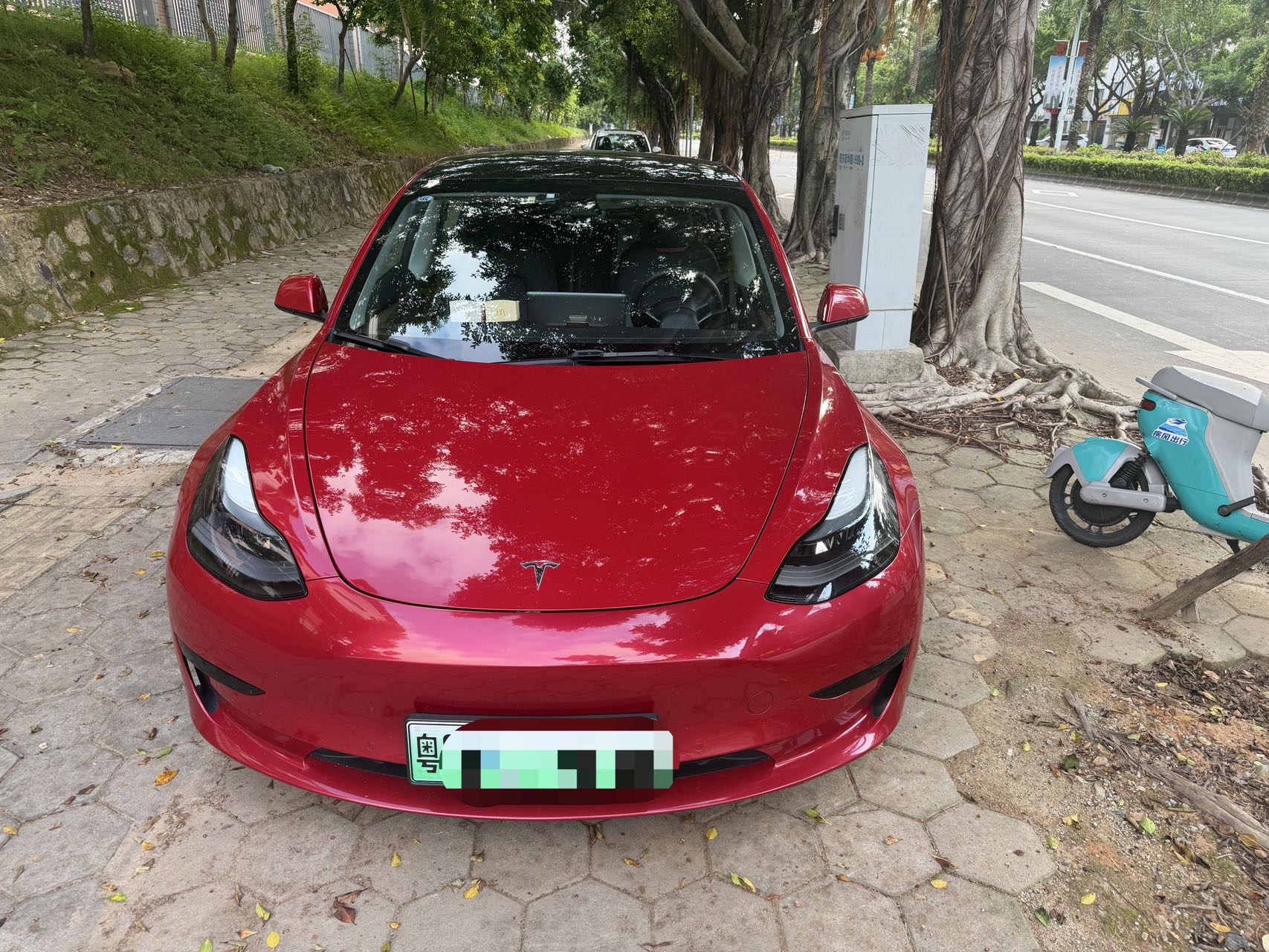 Tesla Model 3 2022 car image #2