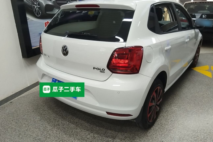 Volkswagen Polo 2017 car image #5