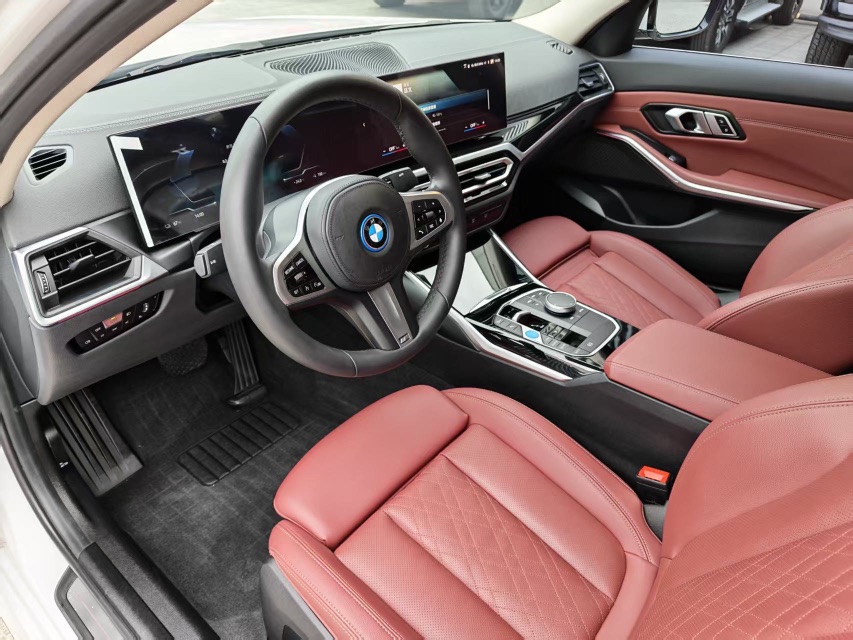 BMW i3 2023 car image #4