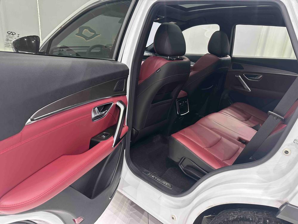 Jetour X70 PLUS 2021 car image #19