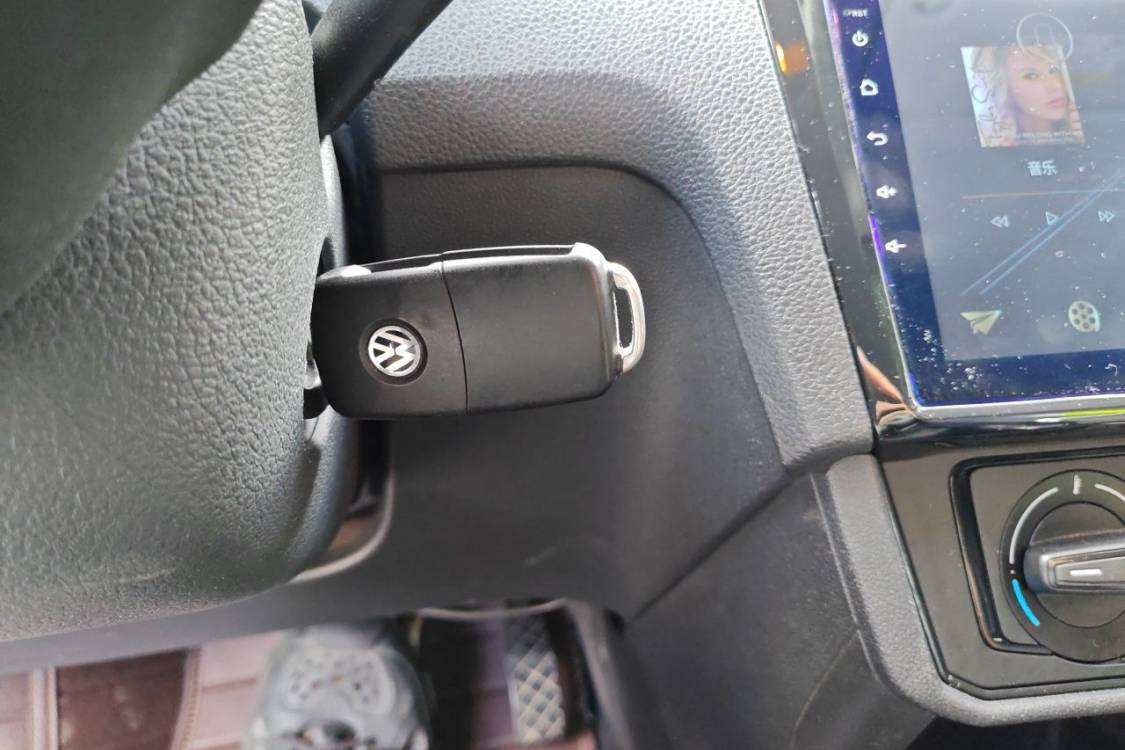 Volkswagen Santana 2019 car image #28