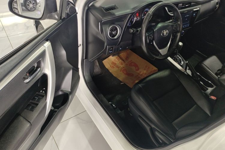 Toyota Corolla 2019 car image #16