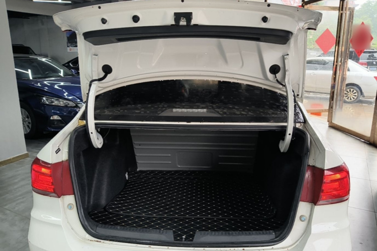 Volkswagen Santana 2021 car image #19